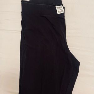 Victoria Secret Large Black Leggings‎